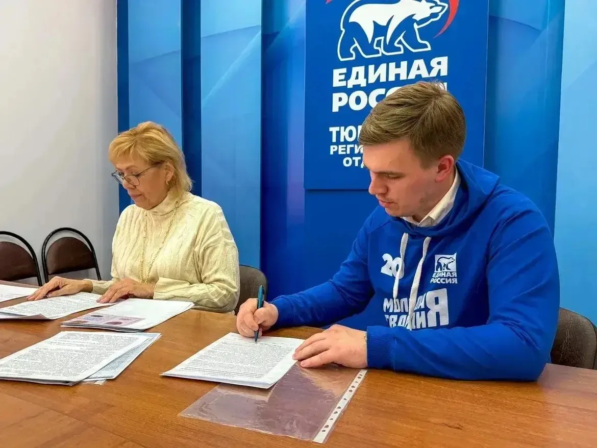 Сегодня нужны изменения в подходе к молодёжной политике», — считает заместитель председателя «Молодой Гвардии», федеральный координатор по УФО Владимир Сбитнев