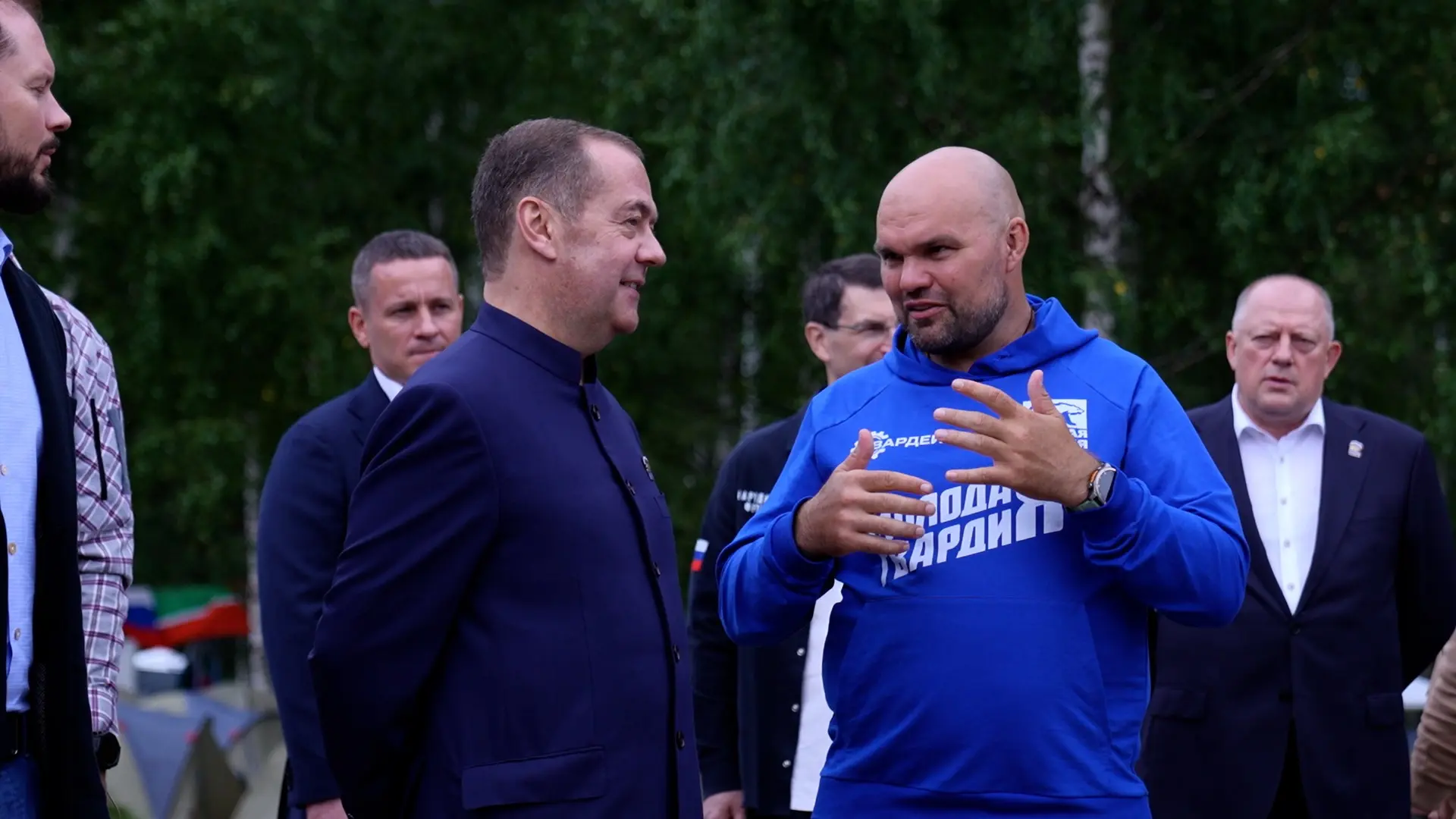 Дмитрий Медведев поблагодарил участников форума «Гвардейск» за активную гражданскую позицию