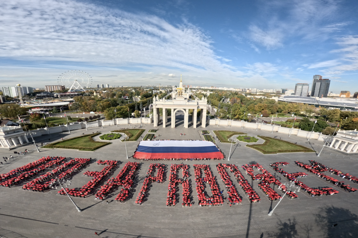 «Молодая Гвардия Единой России» проводит мероприятия ко Дню рождения Президента России