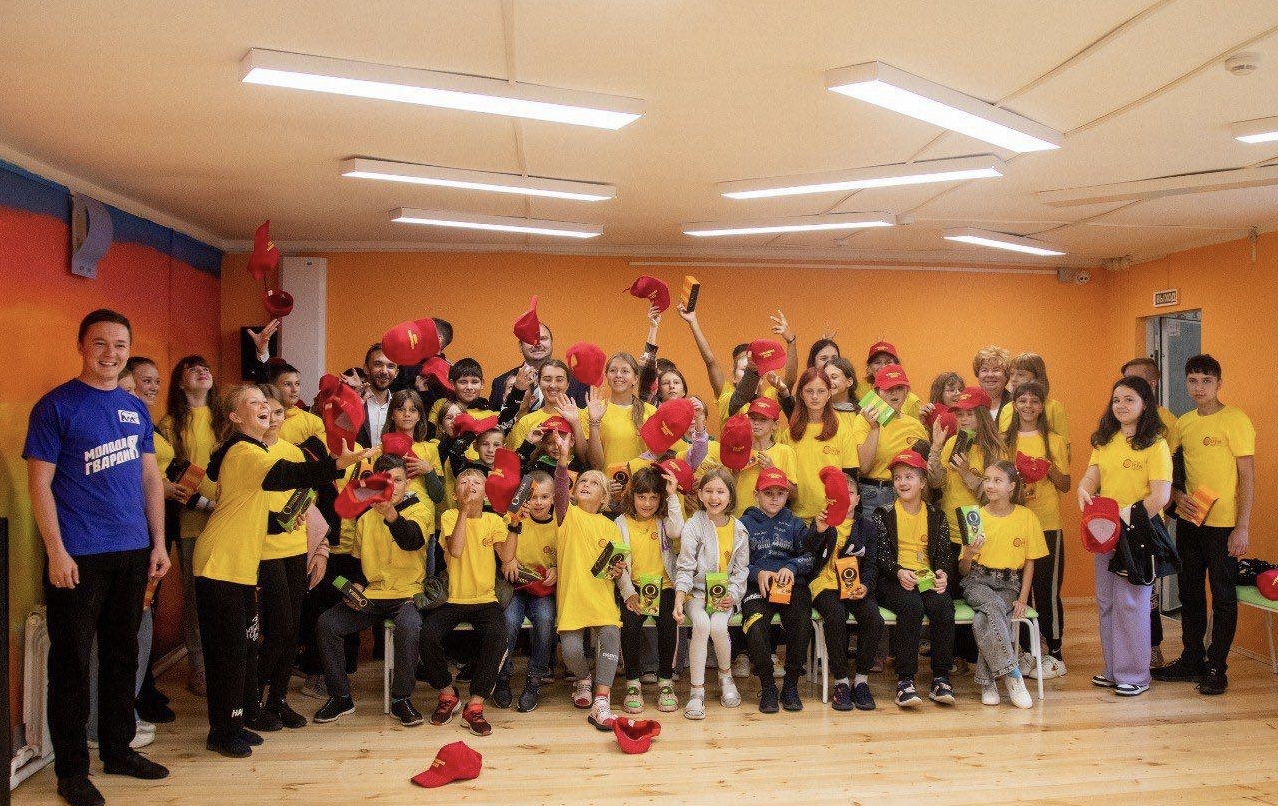 руководитель чувашского регионального отделения встретился с детьми из бердянска картинки мгер