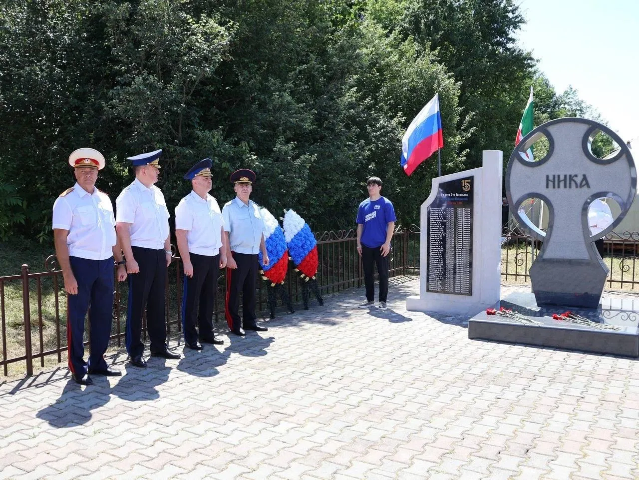 В Чечне после реконструкции открыли мемориал солдатам и офицерам 6-й роты